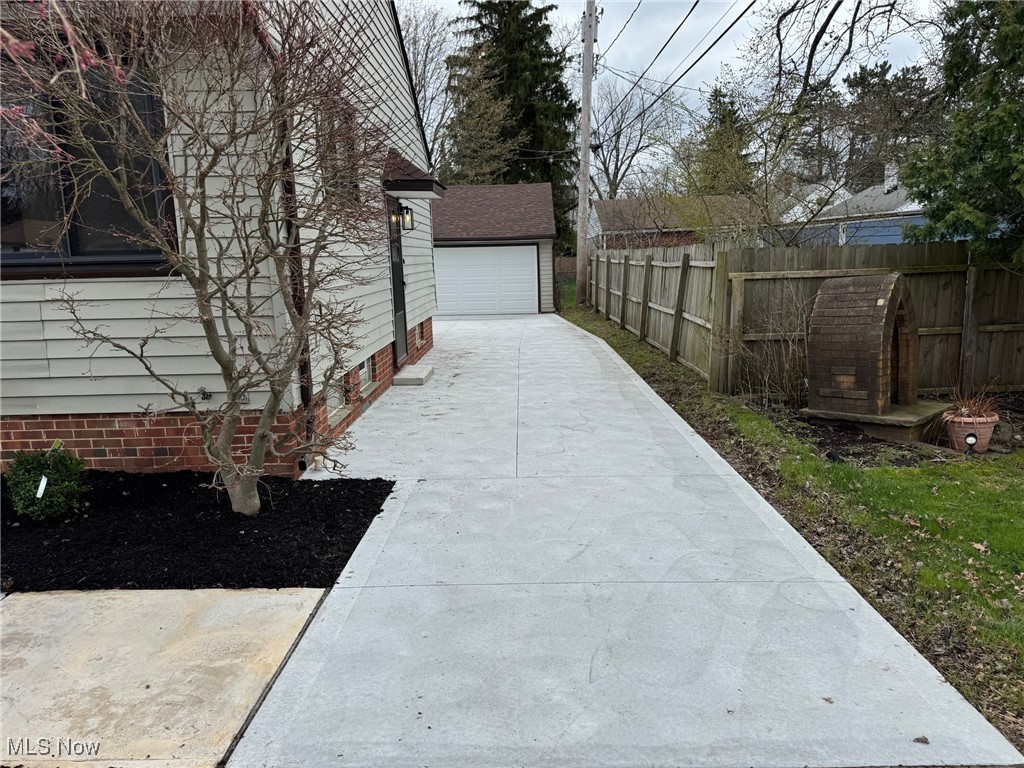 509 Briar Lane, Bedford, Ohio image 3