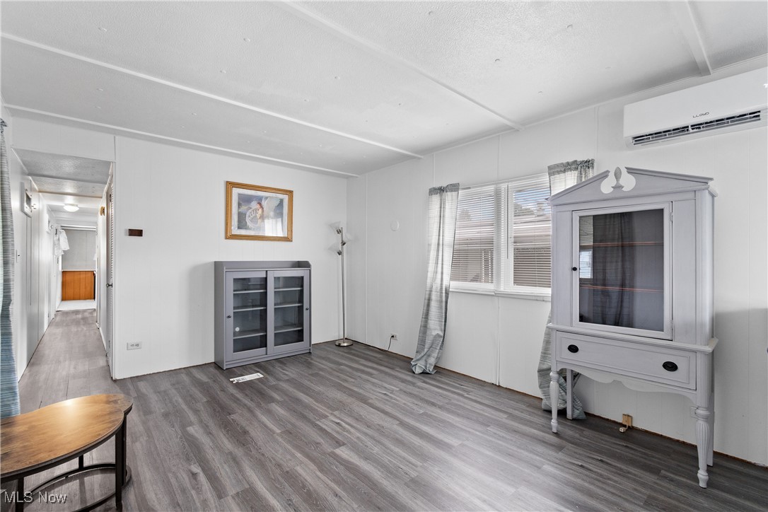 M &. C Mobile Village & Sales Inc - Residential