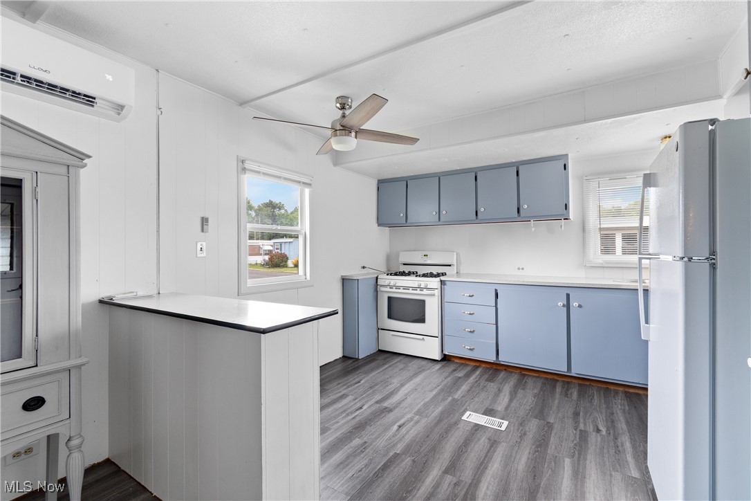 M &. C Mobile Village & Sales Inc - Residential