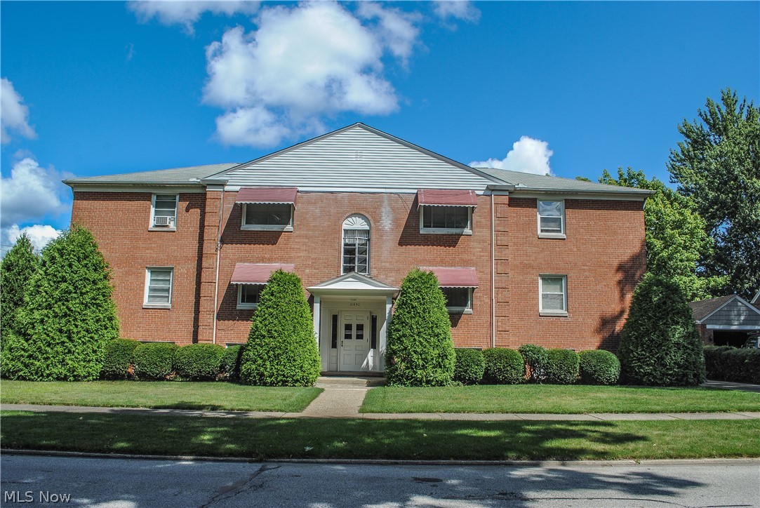 Rare Find Beautiful Brick 6 Suiter …. Pristine Condition …. Same Family Owned About 60 Years .... Four Large 2 Bedroom Suites and Two Large 1 Bedroom Suites Remarkable Condition …. All Appliances including Clothes Washer and Dryer .... Many Expensive Newer Improvements Including Roof, Furnaces, Electrical, Air Conditioning Units, Garage Doors, Electrical And More …. 6 Car Garage with Extra Concrete Parking … Adjacent Sister-Like Building (Same Owner) Also Available MLS# 4126928