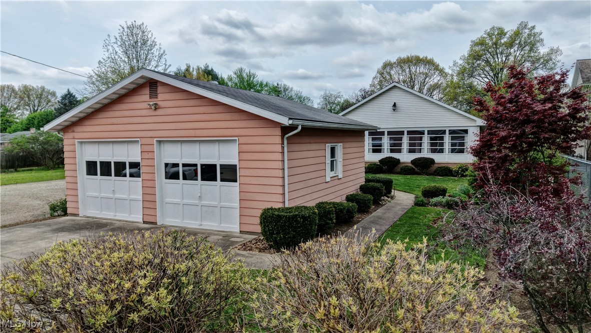 1423 N Wooster Avenue, Dover, Ohio image 22