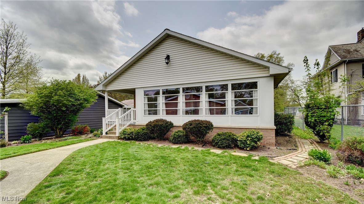 1423 N Wooster Avenue, Dover, Ohio image 12