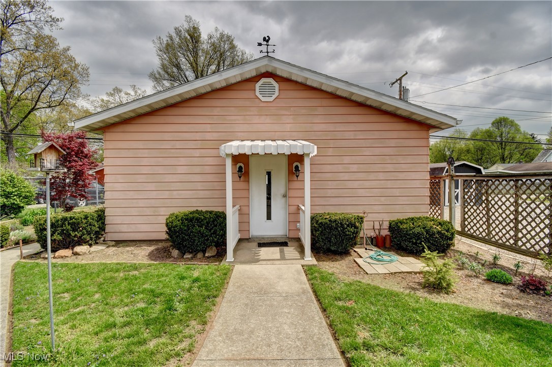 1423 N Wooster Avenue, Dover, Ohio image 21