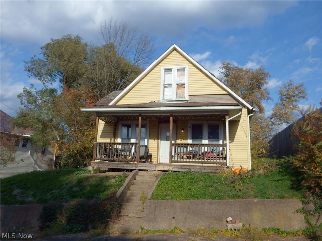 Photo of 122 N Pleasant Street, New Lexington, OH 43764 (MLS # 5189619)