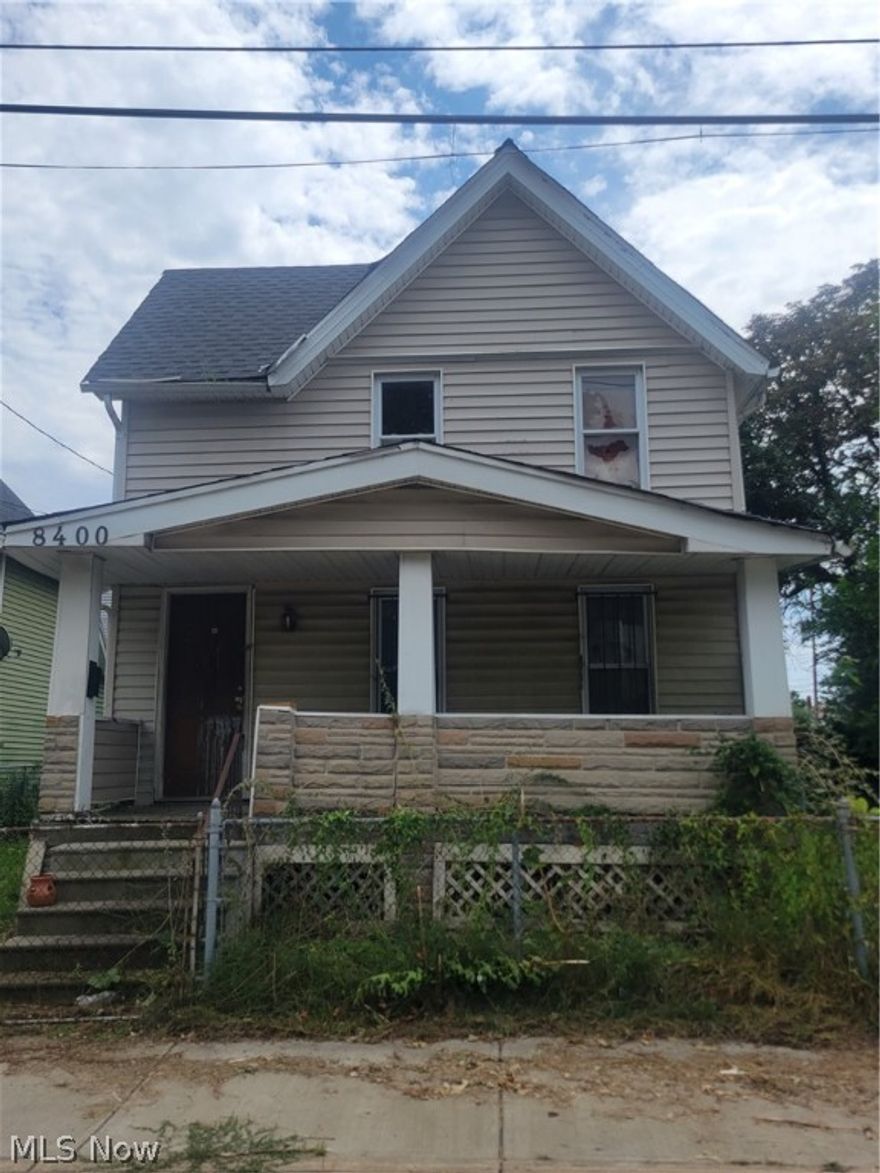 A great investment opportunity! Fixer upper. This 3 bedroom with 1 additional bonus room, 1 bath investment property is in need of an owner looking to earn a return on their investment through rental income, the future resale of the property, or both. Property being sold as-is.