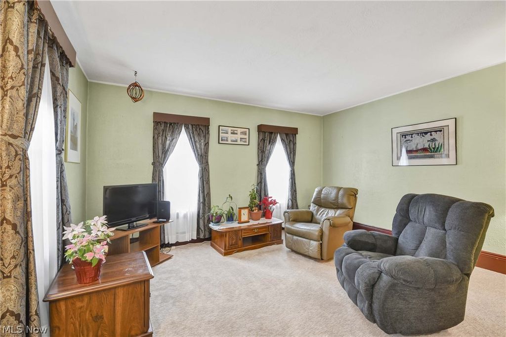 Photo of 7005 Park Avenue, Cleveland, OH 44105 (MLS # 5182683)