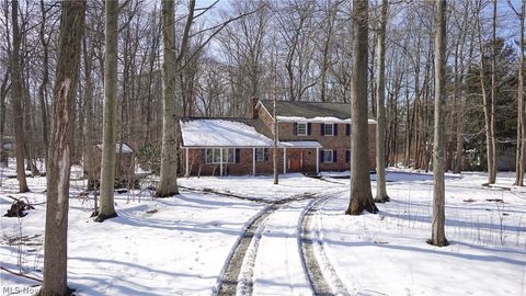 Tiny photo for 17886 Lost Trail, Chagrin Falls, OH 44023 (MLS # 5186878)