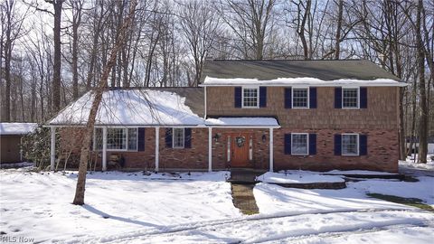 Tiny photo for 17886 Lost Trail, Chagrin Falls, OH 44023 (MLS # 5186878)