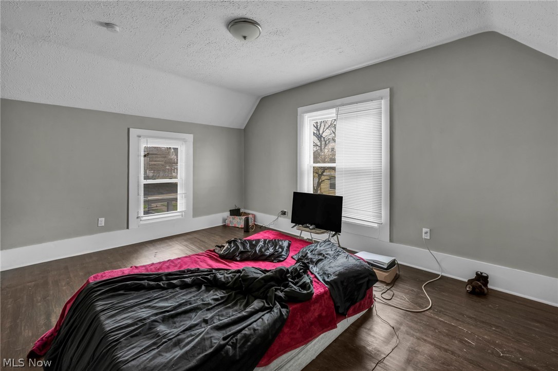 Gates - Residential Income