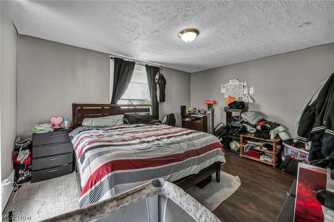 Gates - Residential Income