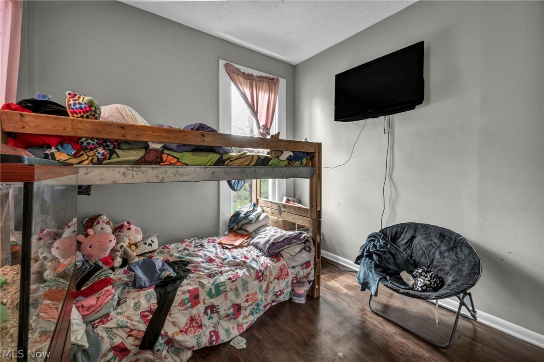 Gates - Residential Income