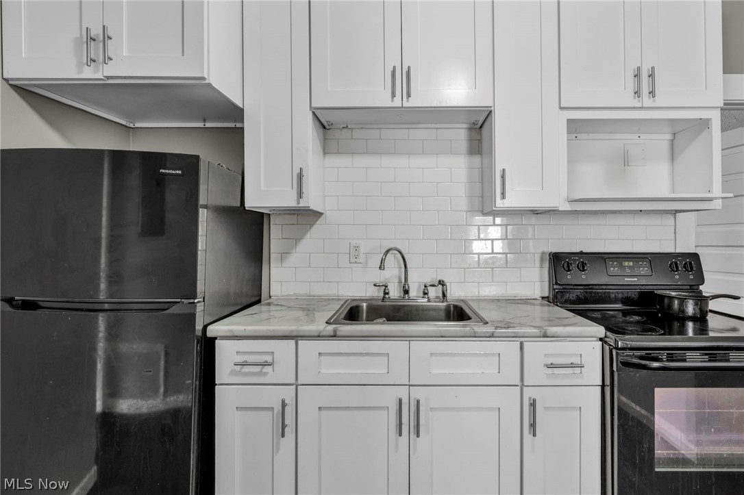 Gates - Residential Income