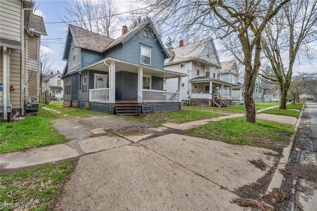 Gates - Residential Income