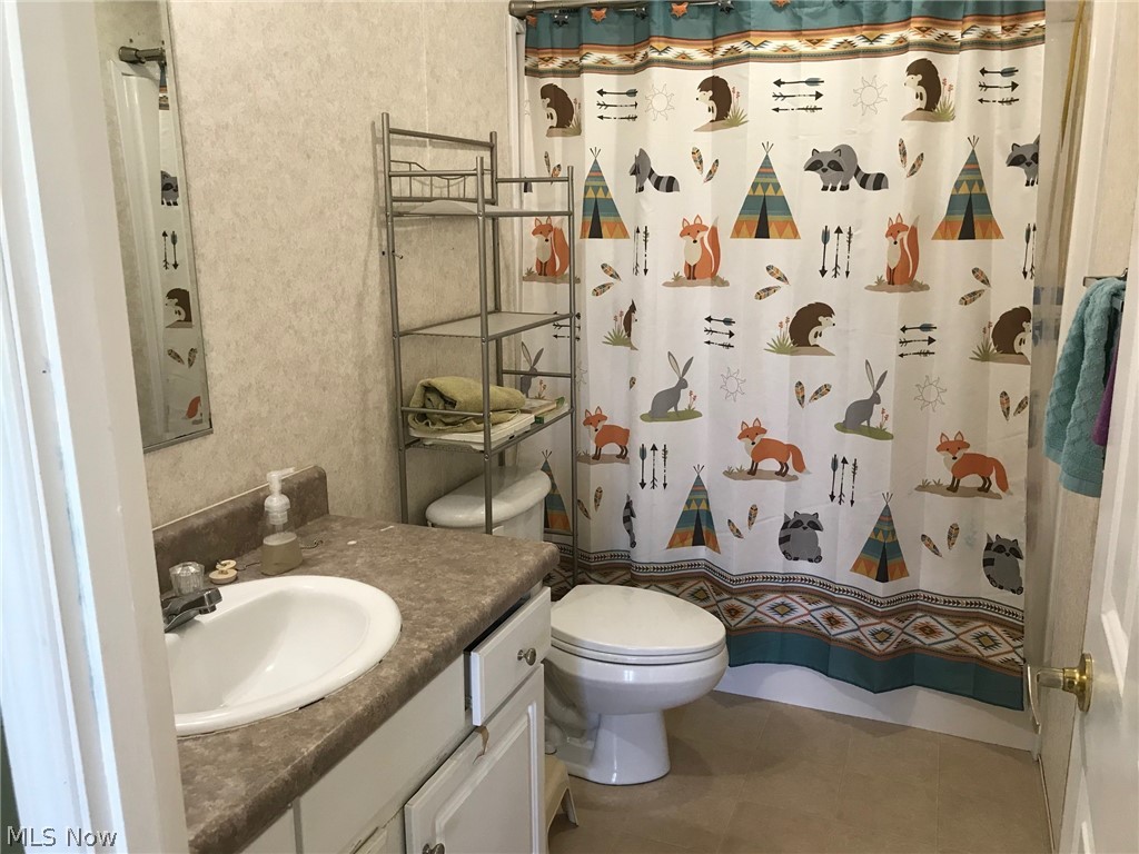 Connecticut Western Reserve - Residential