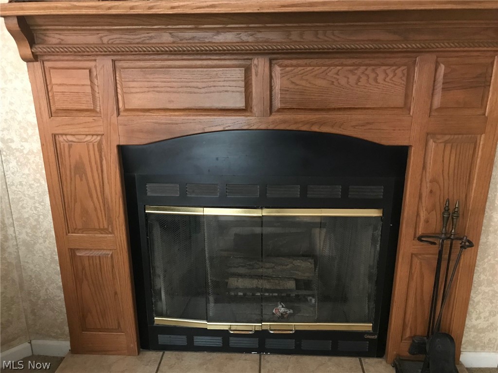 Connecticut Western Reserve - Residential