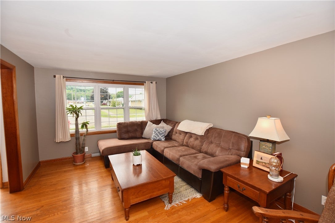 825 4th Street SW