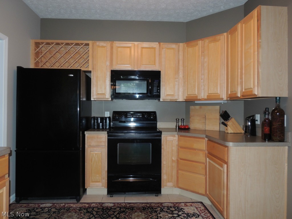 Wyndgate Club Condos - Residential Lease