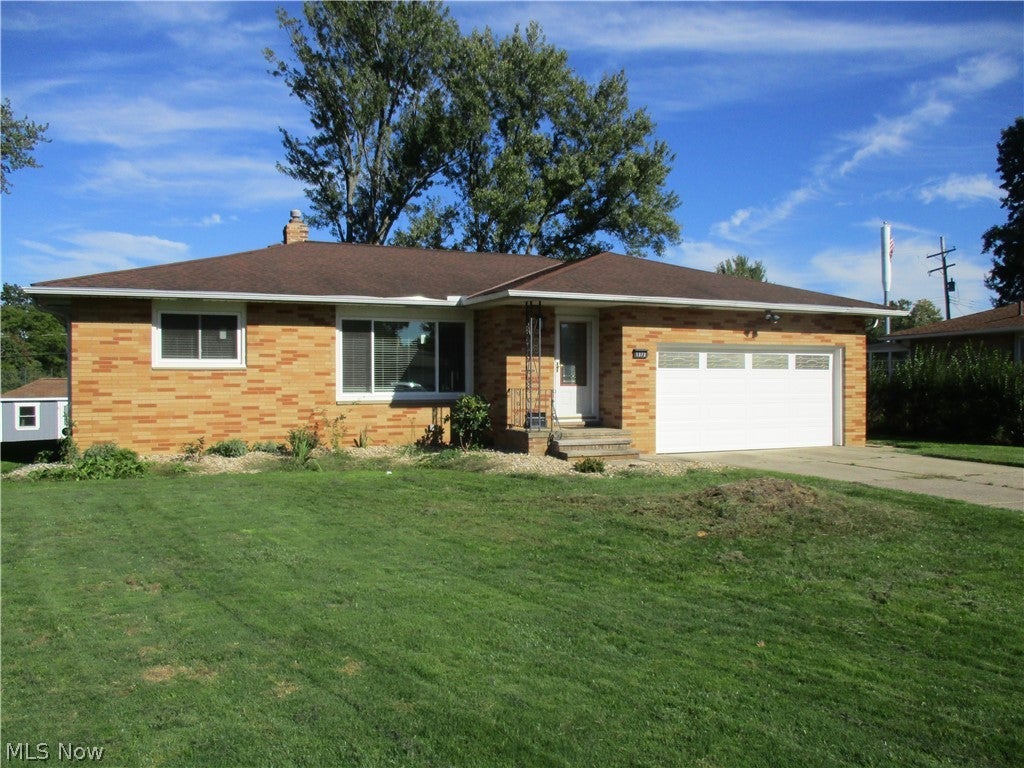 1373 N Skyline Drive