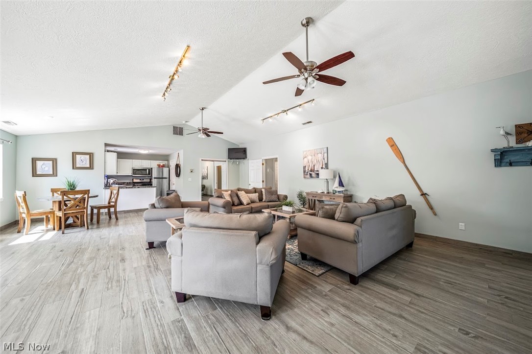 Mariners Point - Residential