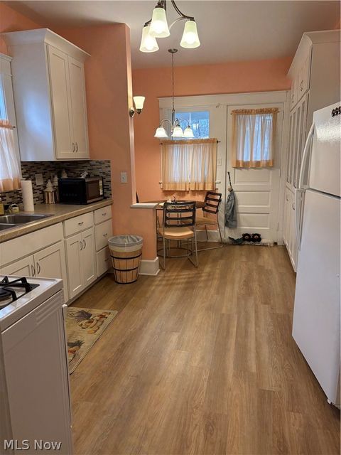 Tiny photo for 156 Halleck Street, Youngstown, OH 44505 (MLS # 5187048)