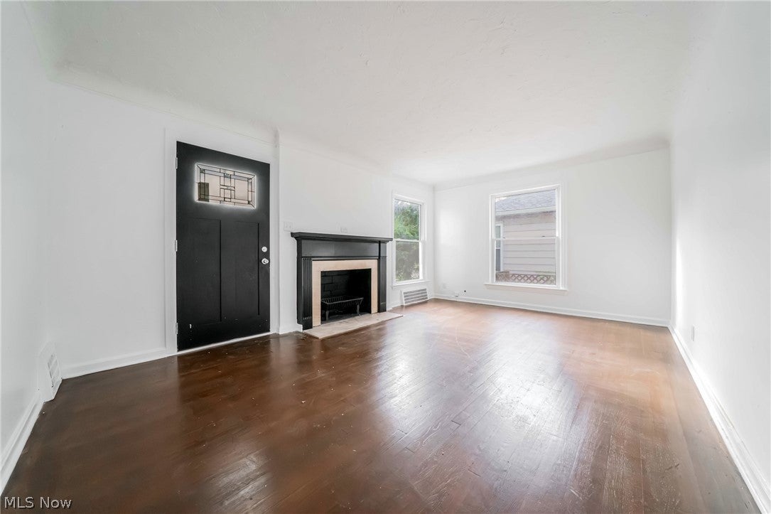 3114 W 160th Street