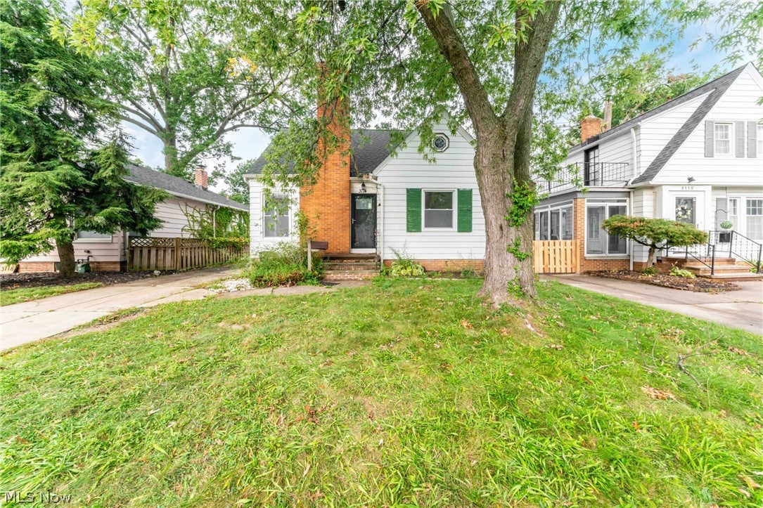 3114 W 160th Street
