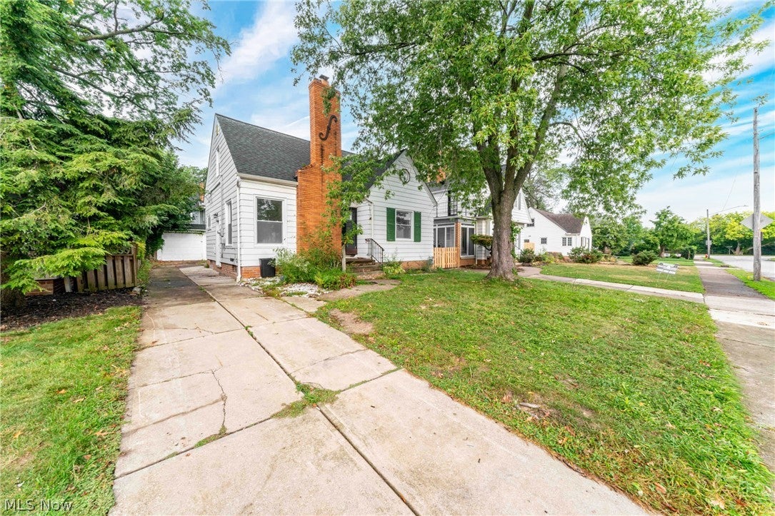 3114 W 160th Street