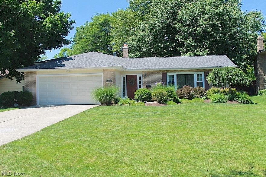 Completely updated 4 Bed/2 Bath split in the desirable Bretton Ridge neighborhood. Located on a quiet dead end street just minutes from I-480. Large galley kitchen with Kraftmaid cabinets and stainless steel appliances. Gorgeous family room with a wood burning fire place. Updated bathrooms with custom tile work. Large finished utility room with plenty of storage space. Escape to paradise on a beautiful paver stone patio with a custom bar which includes a wet bar and keg-o-rater. All overlooking a park-like backyard. Call or email for more information!