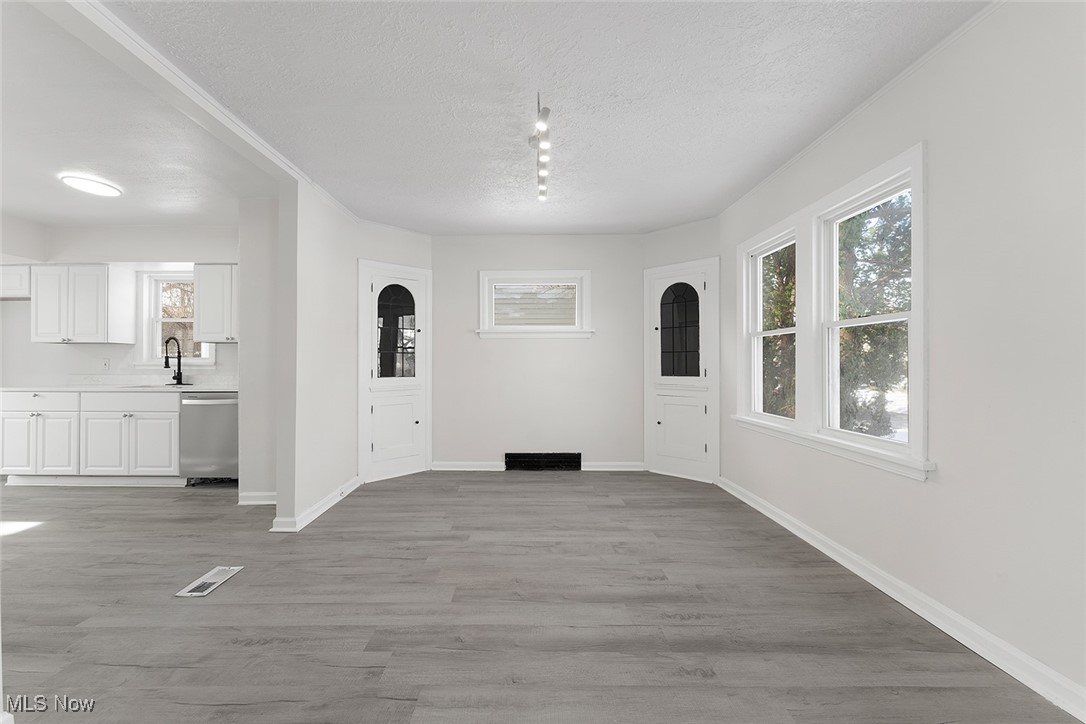 H B Howells Taylor Road - Residential