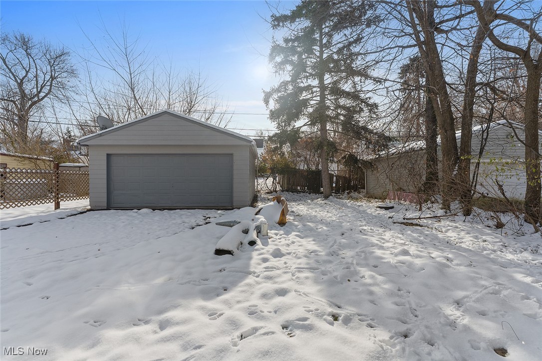 H B Howells Taylor Road - Residential