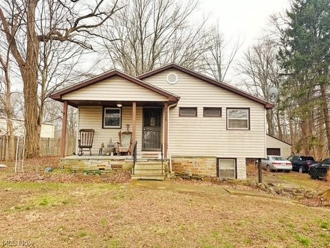 Homes For Sale - 46525 Telegraph Road<br/> Amherst, OH 44001