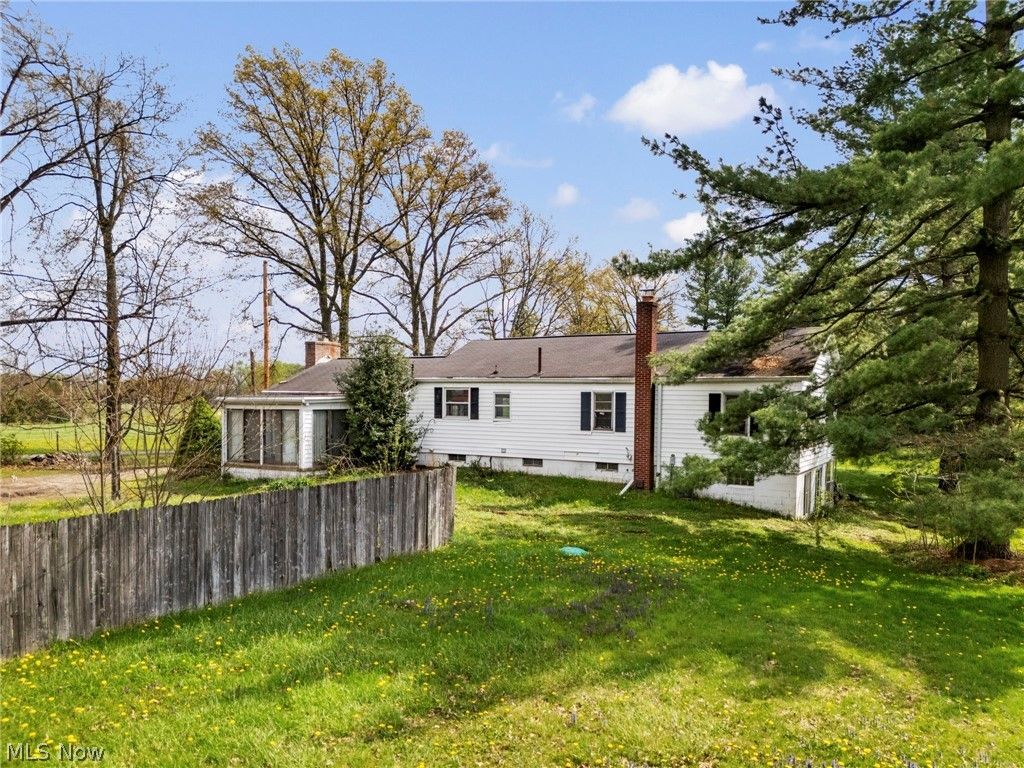 Photo of 11829 Marlboro Avenue, Alliance, OH 44601 (MLS # 5203239)