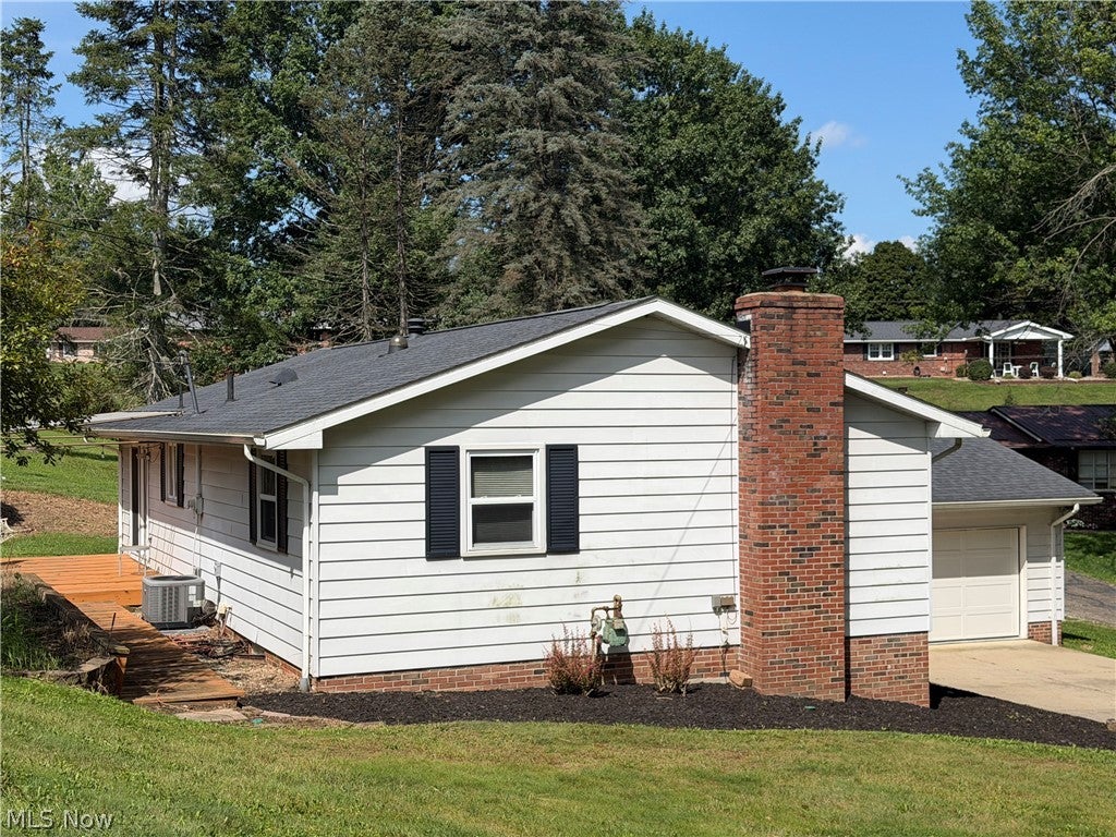430 Hazelwood Drive SW
