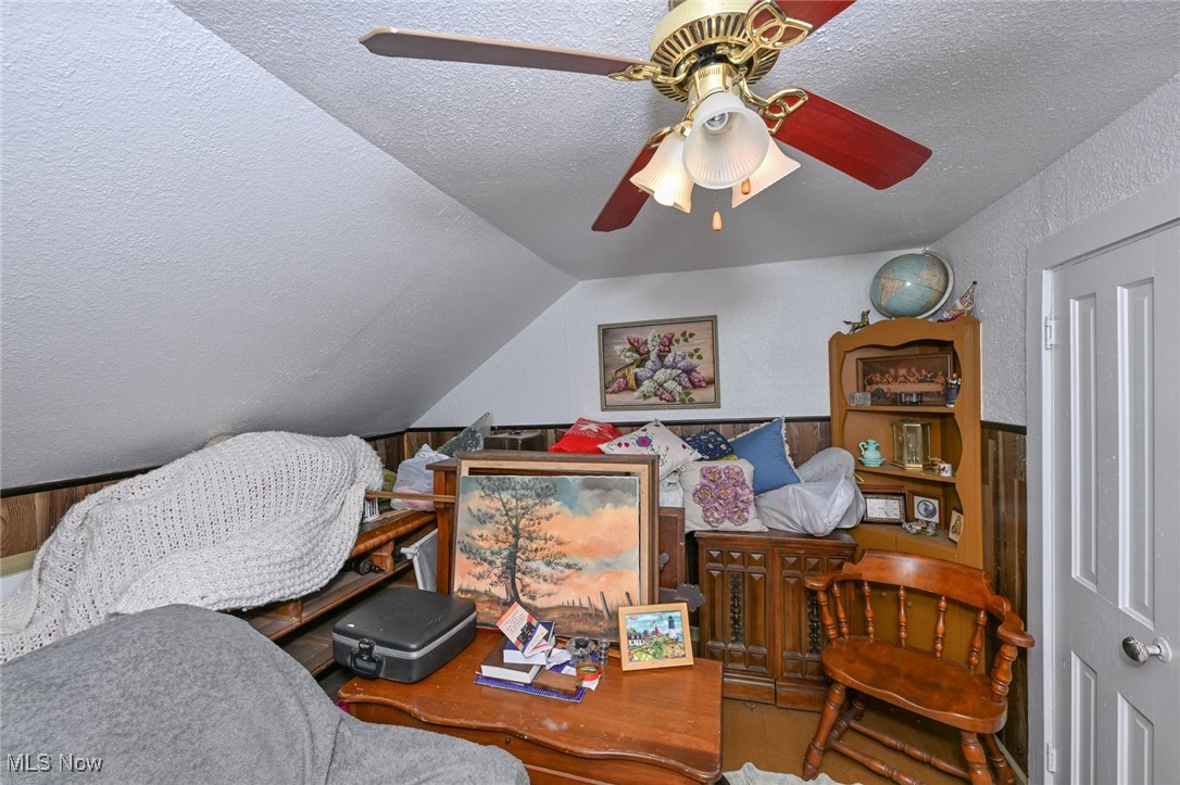 3444 Hiwood Avenue, Stow, Ohio image 28