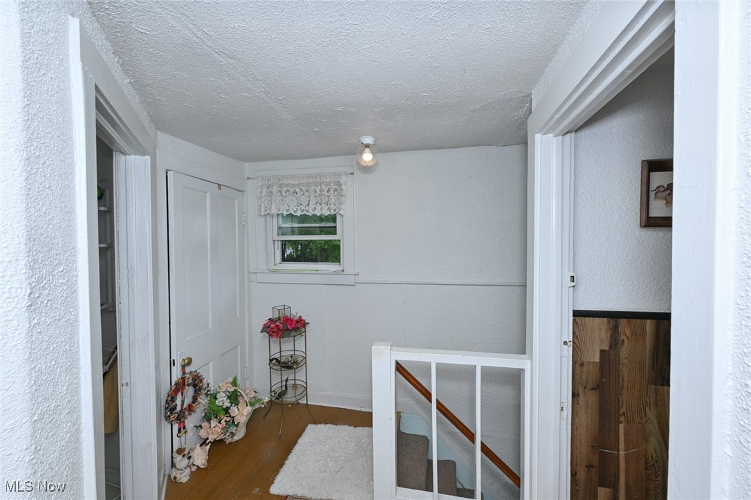 3444 Hiwood Avenue, Stow, Ohio image 24