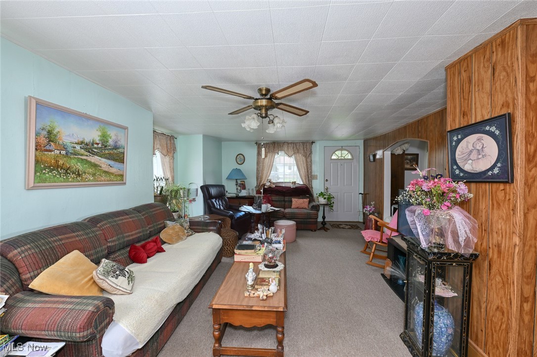 3444 Hiwood Avenue, Stow, Ohio image 16