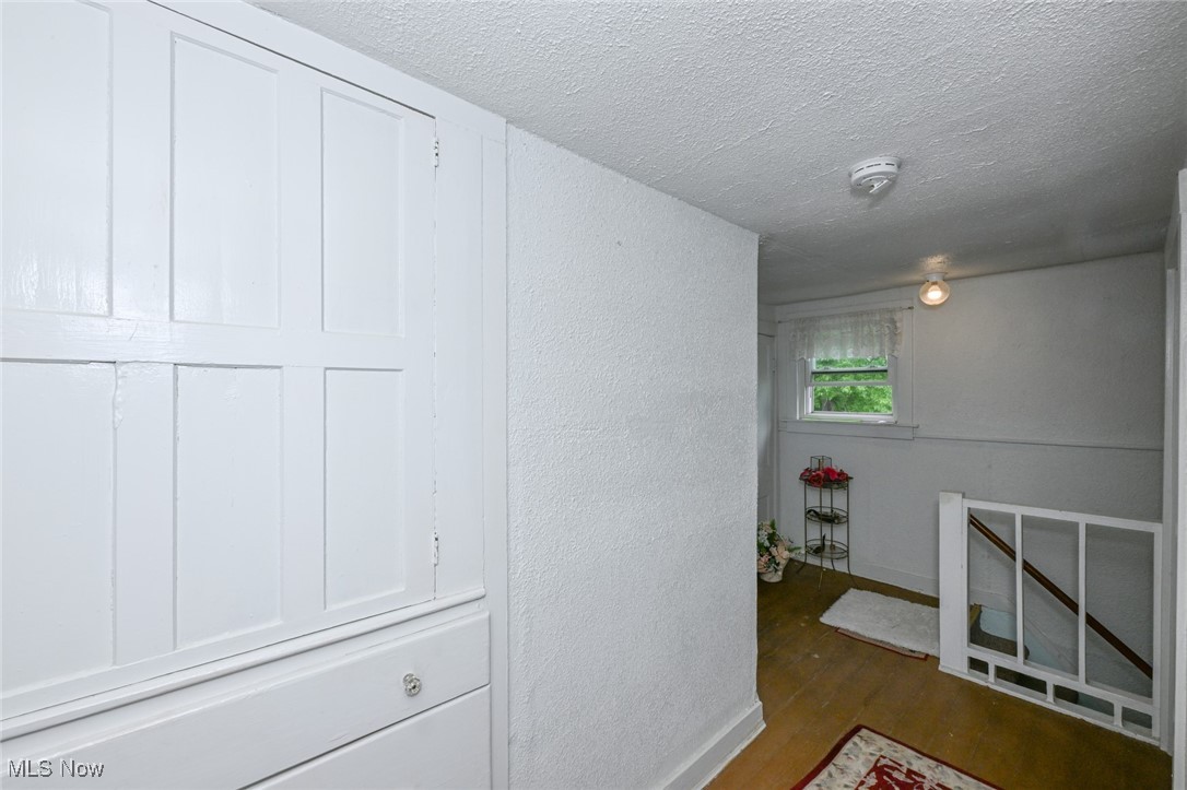3444 Hiwood Avenue, Stow, Ohio image 25
