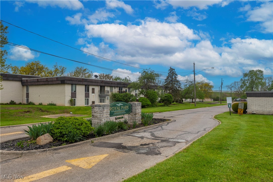 8381 N Akins Road #H-7, North Royalton, Ohio image 32