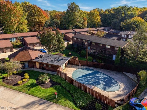 Tiny photo for 5570 Barton Road #405, North Olmsted, OH 44070 (MLS # 5253555)