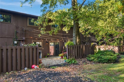 Tiny photo for 5570 Barton Road #405, North Olmsted, OH 44070 (MLS # 5253555)