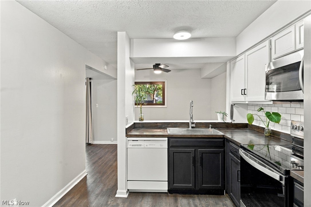 5570 Barton Road 405