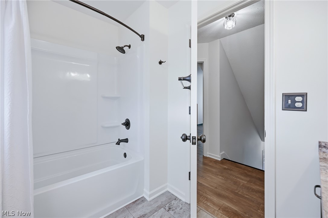 Don E Santee 3 - Residential