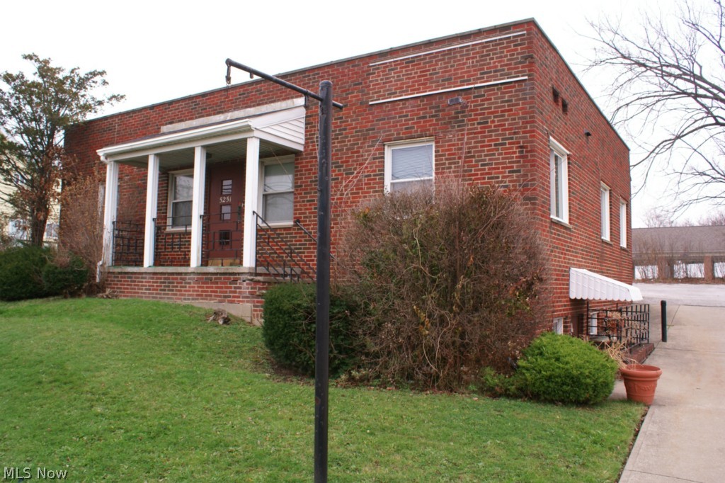 Excellent building for medical & dental office space. SIX exam rooms on first floor with additional rooms - restrooms, copy room, office space, foyer etc. Lower level has private entrance on side of building and has several large gathering rooms. No handicap access currently. LARGE asphalt parking lot behind building, with asphalt driveway along side of building. This building has an excellent location, just minutes from the Granger Road exit off I-480. At the intersection of Lee Rd @ Libby Rd, traffic count is very high and public transportation (bus) has stop directly in front of building.