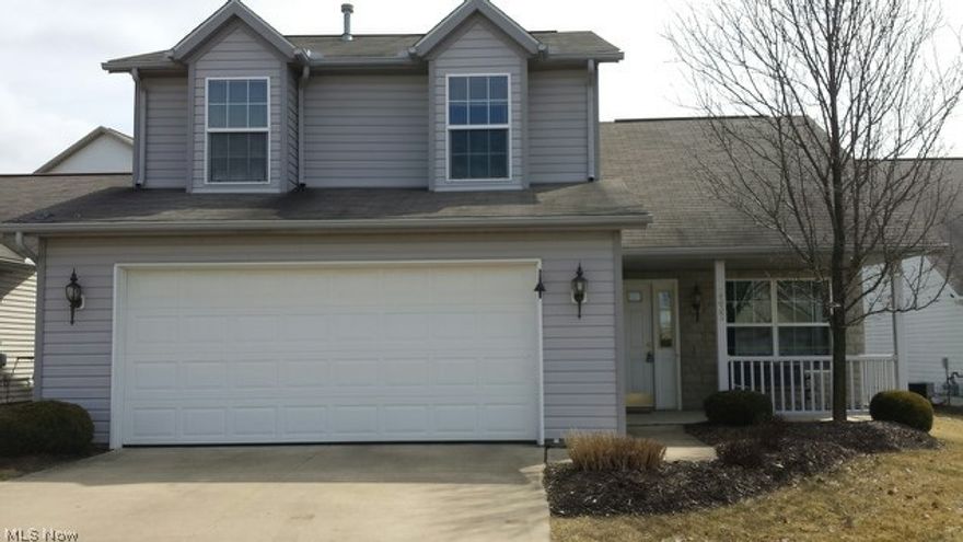 Relax and enjoy this lovely 3 bedroom, 2 1/2 bath free-standing colonial  cluster home on a cul-de-sac street.  Foyer entry opens to formal dining room and  spacious kitchen with all appliances.  Center island with snack bar.  Eating area opens to private patio.  Gather in the family room with a cozy corner fireplace. Spacious master bedroom with private full bath.  Two additional roomy bedrooms.  Laundry/utility comes complete with washer and dryer.  Enjoy maintenance-free living, get started today!