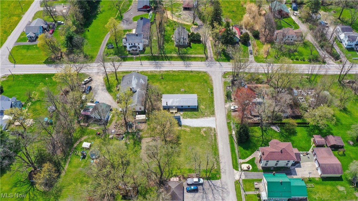 186 W Main Street, West Farmington, Ohio image 28