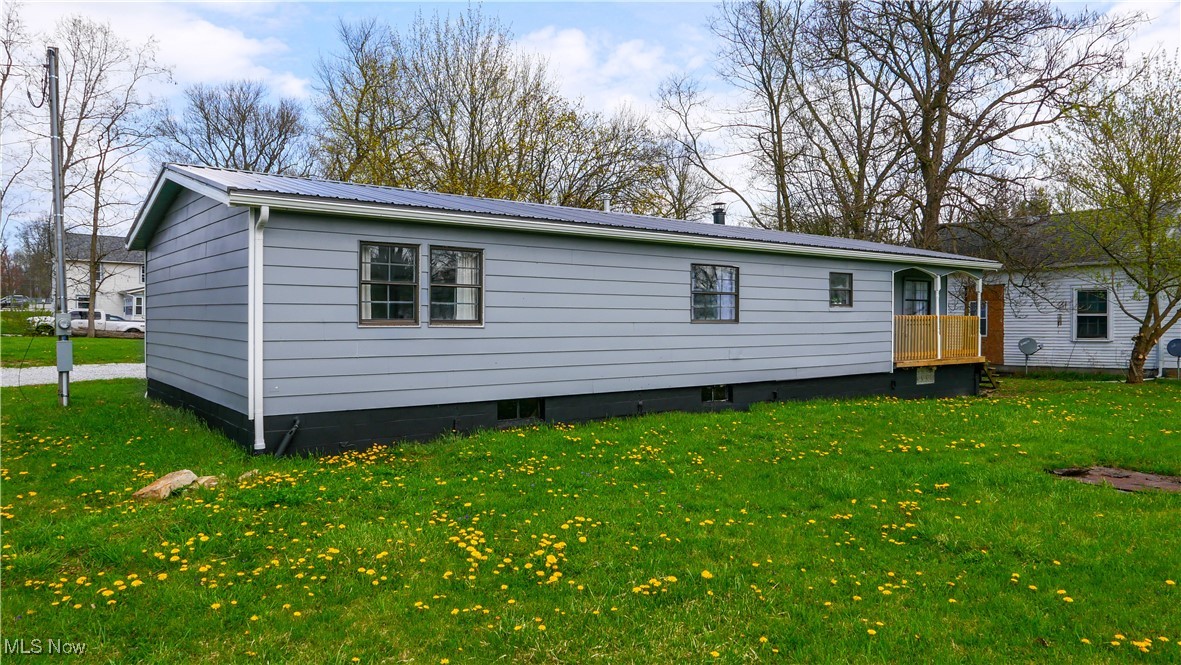 186 W Main Street, West Farmington, Ohio image 21