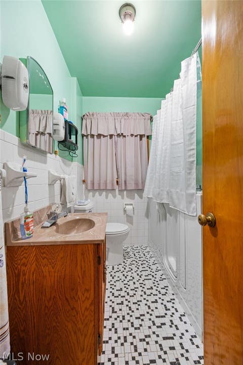 Tiny photo for 815 Iona Avenue, Akron, OH 44314 (MLS # 5238076)