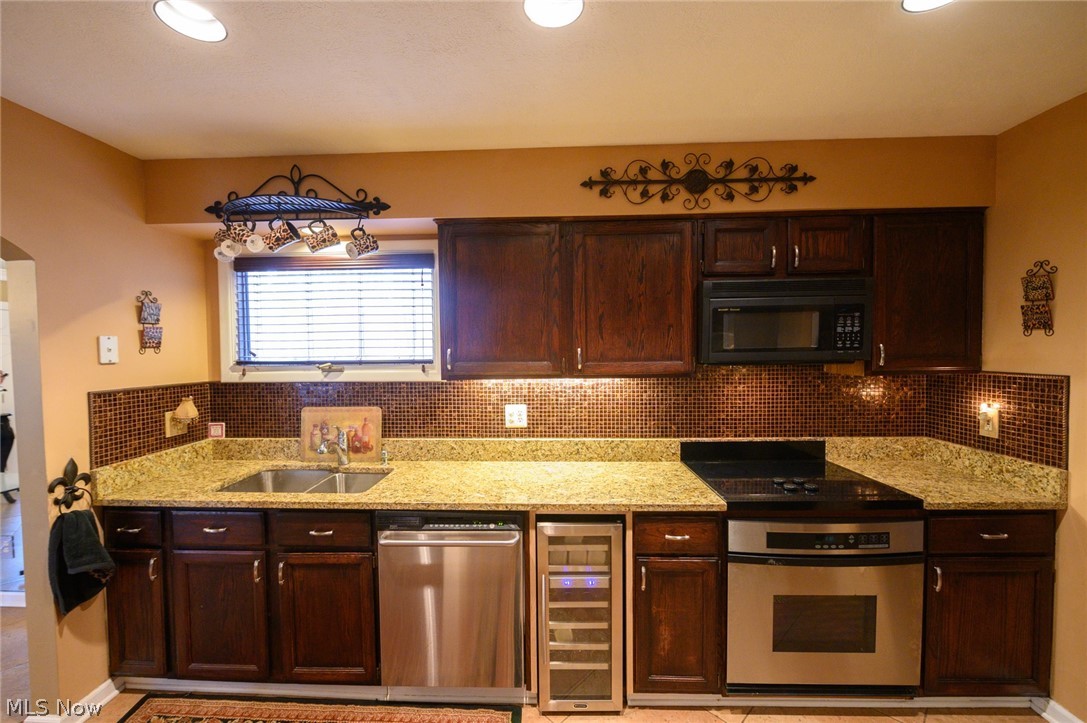 Oakshore Green Condo Ph 04 - Residential