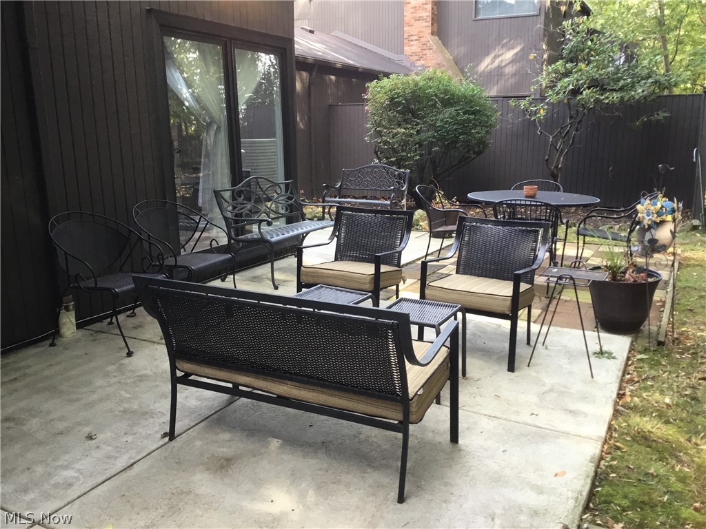 Oakshore Green Condo Ph 04 - Residential