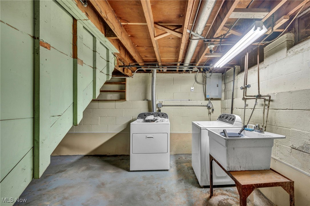 Breezewood - Residential